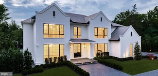 1102 Chain Bridge Rd, McLean, VA 22101