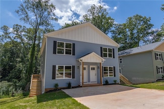 122 A and B Brookmeade Dr, Anderson, SC 29621