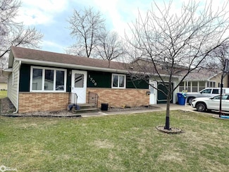 1708 E Oak St, Algona, IA 50511