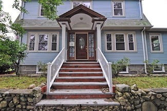 4 Hillsboro St, Quincy, MA 02169