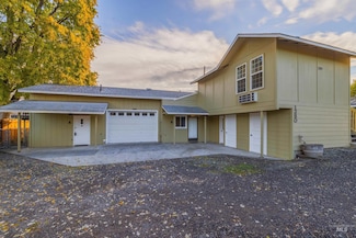 1380 Elm St, Clarkston, WA 99403