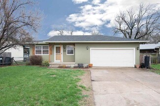 508 N 1st Ave, Mulvane, KS 67110