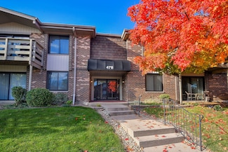 478 Raintree Ct Unit 2B, Glen Ellyn, IL 60137