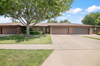 895 Shagbark Rd Unit 44C, New Lenox, IL 60451