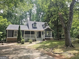 686 Favorwood Dr SW, Marietta, GA 30060