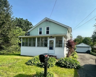 16 North St, West Springfield, MA 01089