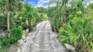 18151 Wildcat Dr, Fort Myers, FL 33913