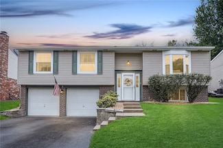 6574 Zupancic Dr, Pittsburgh, PA 15236