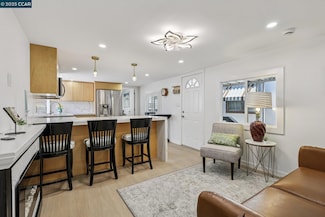 2399 E 14th St Unit 159, San Leandro, CA 94577