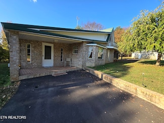 250 County Road 365, Sweetwater, TN 37874