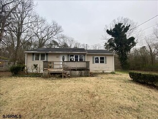 6101 Magnolia Dr, Millville, NJ 08332