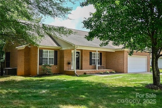 600 Emerson Dr, Mooresville, NC 28115