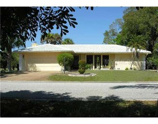 372 Dorchester Dr, Venice, FL 34293