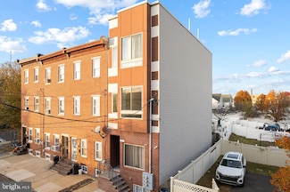 711 W Montgomery Ave, Philadelphia, PA 19122