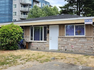 856 Harrington Ave NE, Renton, WA 98056