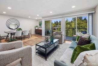 6674 138th Ave NE Unit 747, Redmond, WA 98052