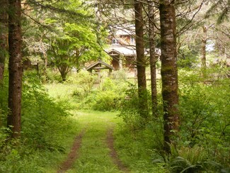 184 Gwee-Shut Rd, Siletz, OR 97380