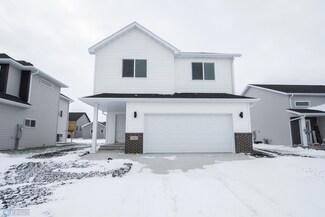 1145 Marlys Dr W, West Fargo, ND 58078