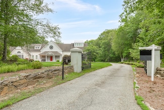 360 New London Turnpike, Stonington, CT 06378