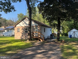 50 Begonia St, Browns Mills, NJ 08015