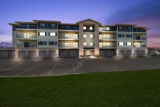 2034 W 75th Place Unit 32, Merrillville, IN 46410