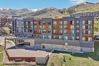2670 Canyons Resort Dr Unit 424, Park City, UT 84098