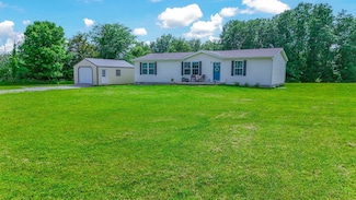 7457 E Mount Zion Church Rd, Hallsville, MO 65255