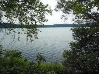 24 Center St, Groveland, MA 01834