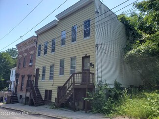 62 Osborne St, Albany, NY 12202