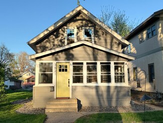 3621 38th Ave S, Minneapolis, MN 55406