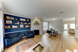 1005 Glenview Dr, Pearland, TX 77581