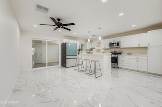 7601 N 40th Dr, Phoenix, AZ 85051