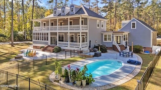 11 Bullens Creek Dr, New Bern, NC 28562