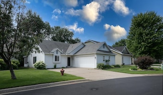 838 Aspen Cir, Waite Park, MN 56387
