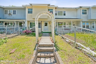 27 Columbia St, Hudson, NY 12534
