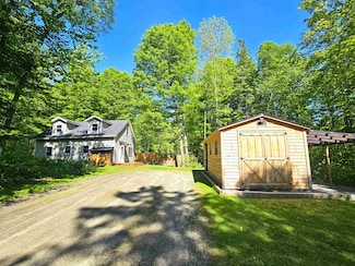 380 Sunset Dr, Morgan, VT 05853