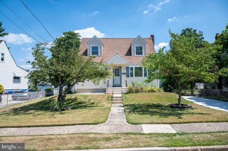 5 Parkview Dr, Westville, NJ 08093