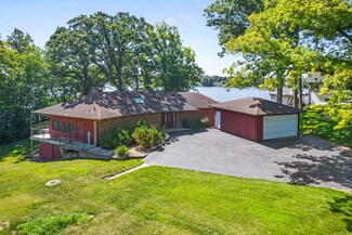309 Holiday Dr, Somonauk, IL 60552