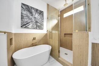 1216 E 34th St Unit A, Houston, TX 77022