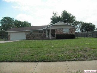 2409 Turner St, Ponca City, OK 74604