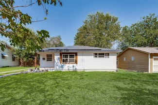 583 W 6th St, Lancaster, TX 75146