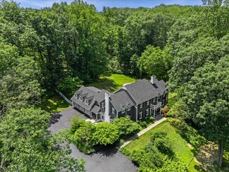 22 Water St, Tewksbury Twp., NJ 08858