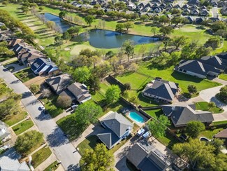 2302 W Briargate Dr, Bryan, TX 77802