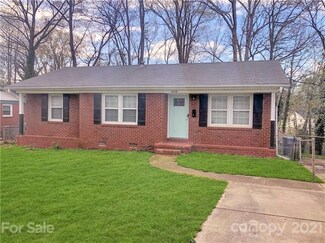 3826 Crestridge Dr, Charlotte, NC 28217