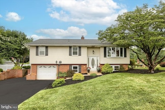 1824 Rhoda Ave, Mount Joy, PA 17552