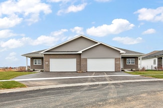 2057 Isabella Ln, Minooka, IL 60447