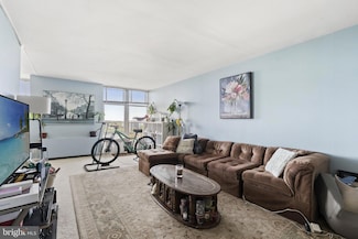 3600 Conshohocken Ave Unit 1810, Philadelphia, PA 19131