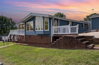 101 Elm St, New London, NC 28127