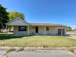 105 Elm St, Audubon, IA 50025