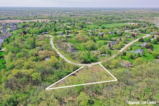 802 Apache Trail, Lake Villa, IL 60046
